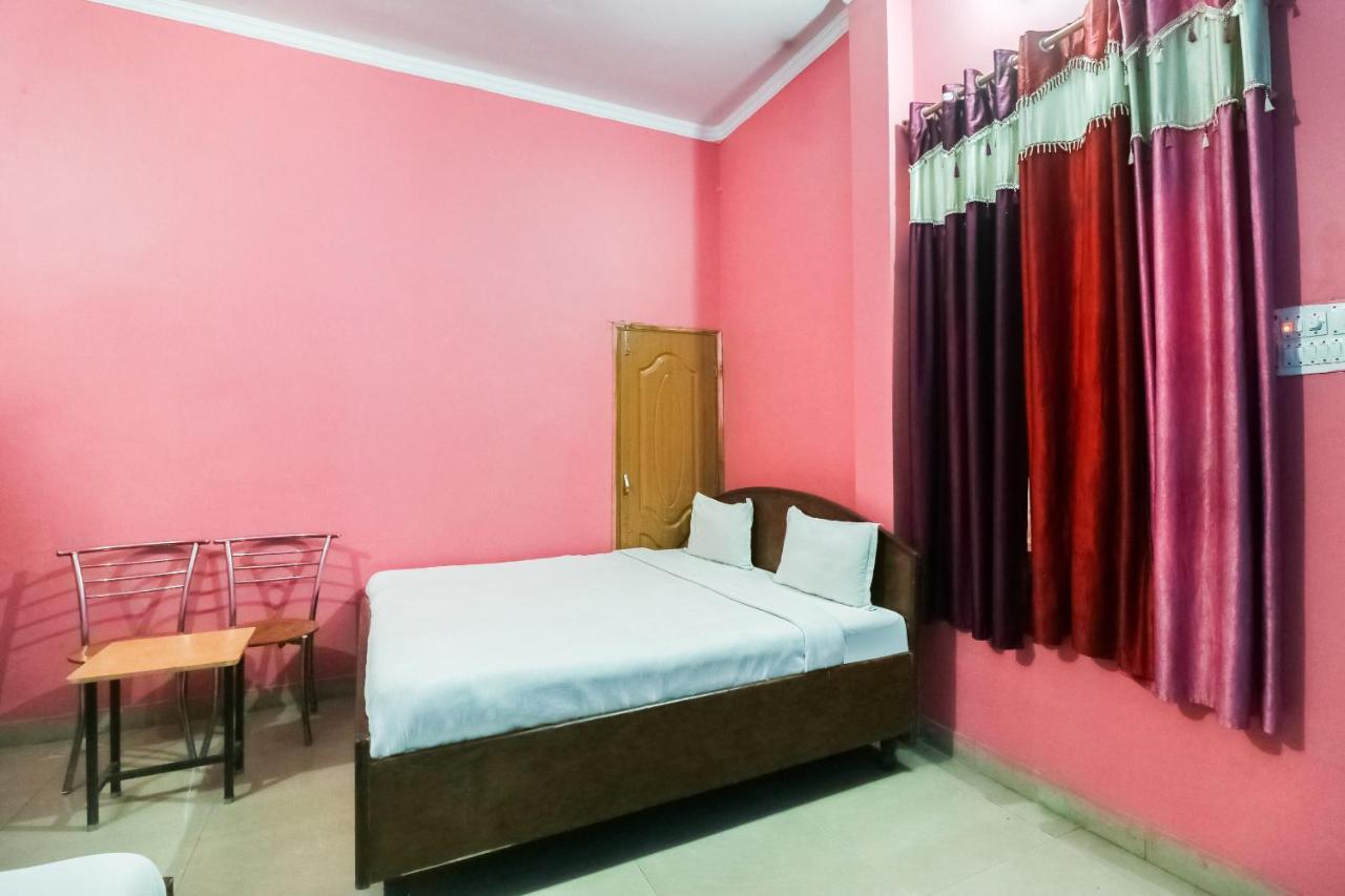 Spot On 61434 Sabri Barkat Hotel Roorkee Eksteriør billede